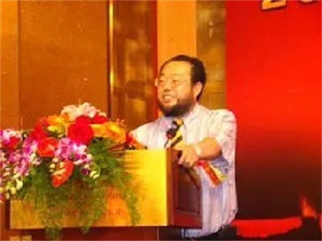 失控的德州教育培训老板：曾入狱4年，前妻称其完美主义者