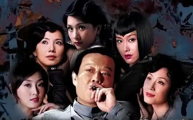 老戏骨寇世勋晒父子合照，儿子高大帅气，被赞比父亲还帅