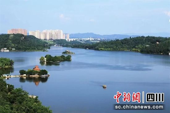 隆昌： 让“中国石牌坊之乡”走向更诗意的“远方”