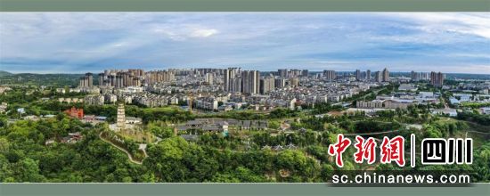 隆昌： 让“中国石牌坊之乡”走向更诗意的“远方”