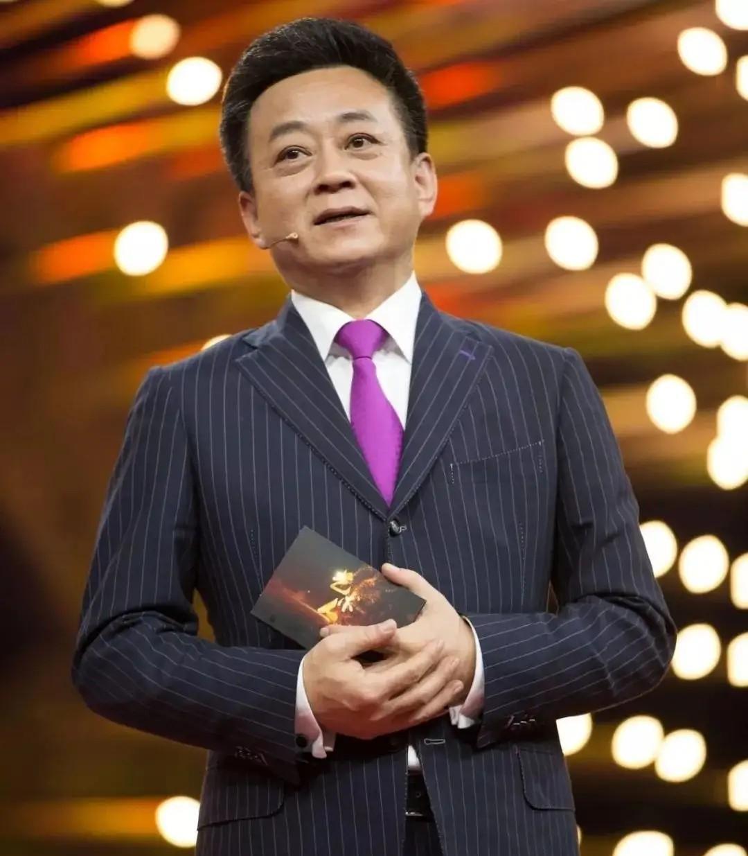 河南盛产主持人，15位央视名嘴出自豫地，3位曾主持《新闻联播》