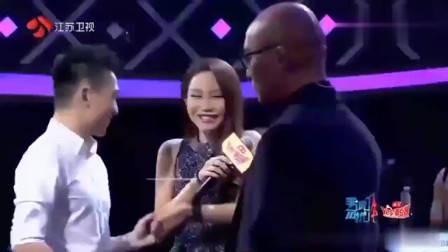 非诚勿扰：富豪假装穷小子来相亲，美女却不嫌弃爆灯倒追，孟非：很有眼光！