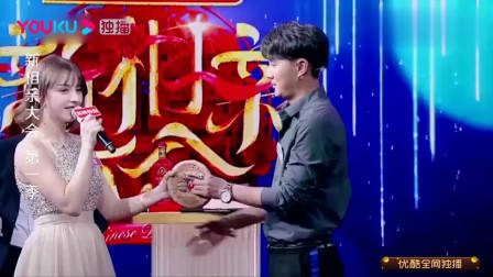 非诚勿扰：富豪假装穷小子来相亲，美女却不嫌弃爆灯倒追，孟非：很有眼光！