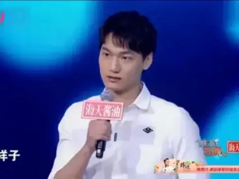 非诚勿扰：年轻老师为穷小子留灯，没想到自己就是他的心动，激动的捂脸偷笑