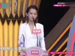 非诚勿扰：年轻老师为穷小子留灯，没想到自己就是他的心动，激动的捂脸偷笑