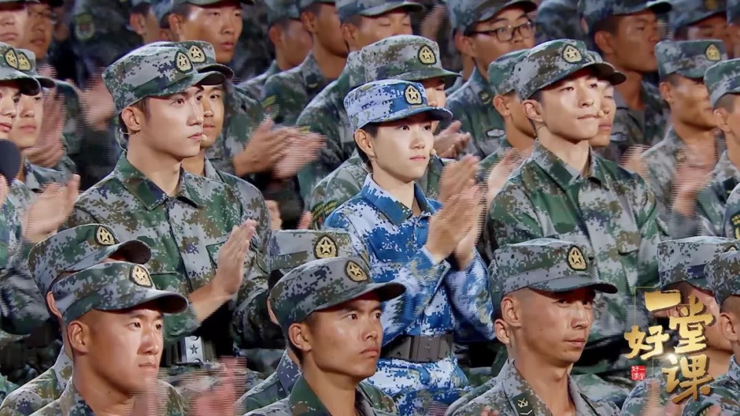 央视“宝藏男孩”康辉： 用《新闻联播》的“金标准”，衡量人生的每项分数