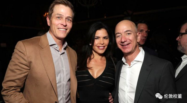 新料:亚马逊总裁发给情人的露骨短信全面曝光!看完脸红！