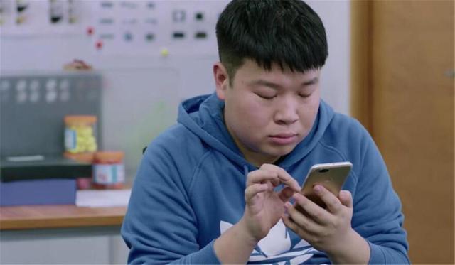 给孩子取名“肖奈”,办出生证时医生打错,妈妈看后大喜:不改了