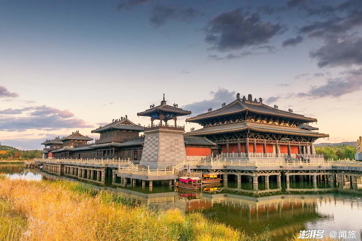 看别家城市被游客挤爆,你的家乡有机会吗?