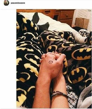 权志龙ins小号是什么 GD权志龙小松菜奈床照是真是假?