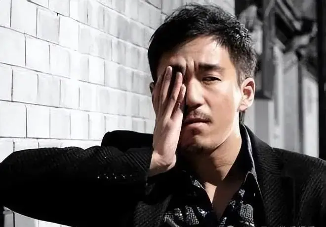 68岁邓婕：离婚协议成她一生的痛，继子不争气，养女越长越像丈夫