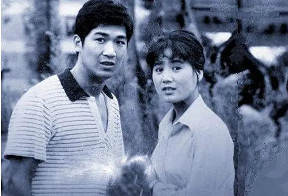 回顾：为了邓婕，张国立“抛弃”的前妻罗秀春，如今过得怎样了？