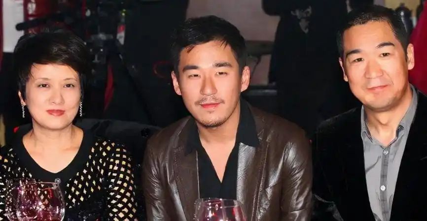 张国立感言：罗秀春恩人般存在，邓婕挚爱，双女主写就辉煌人生