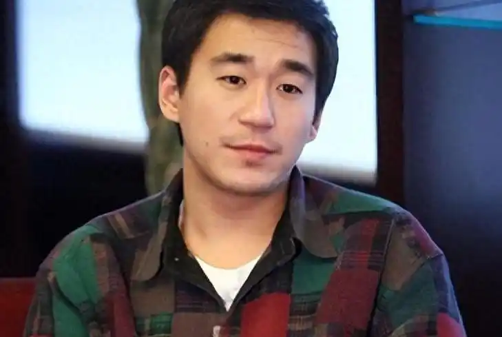 张国立感言：罗秀春恩人般存在，邓婕挚爱，双女主写就辉煌人生