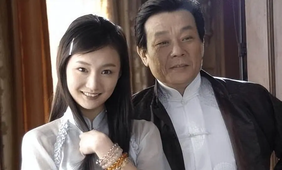 坐拥双妻的演员寇世勋，受访时说：来世不会再娶两个老婆，太累了