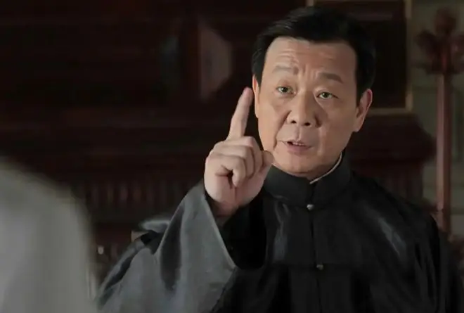 70岁仍拍戏，妻女远居国外，晚年与原配同住，寇世勋悔不当初