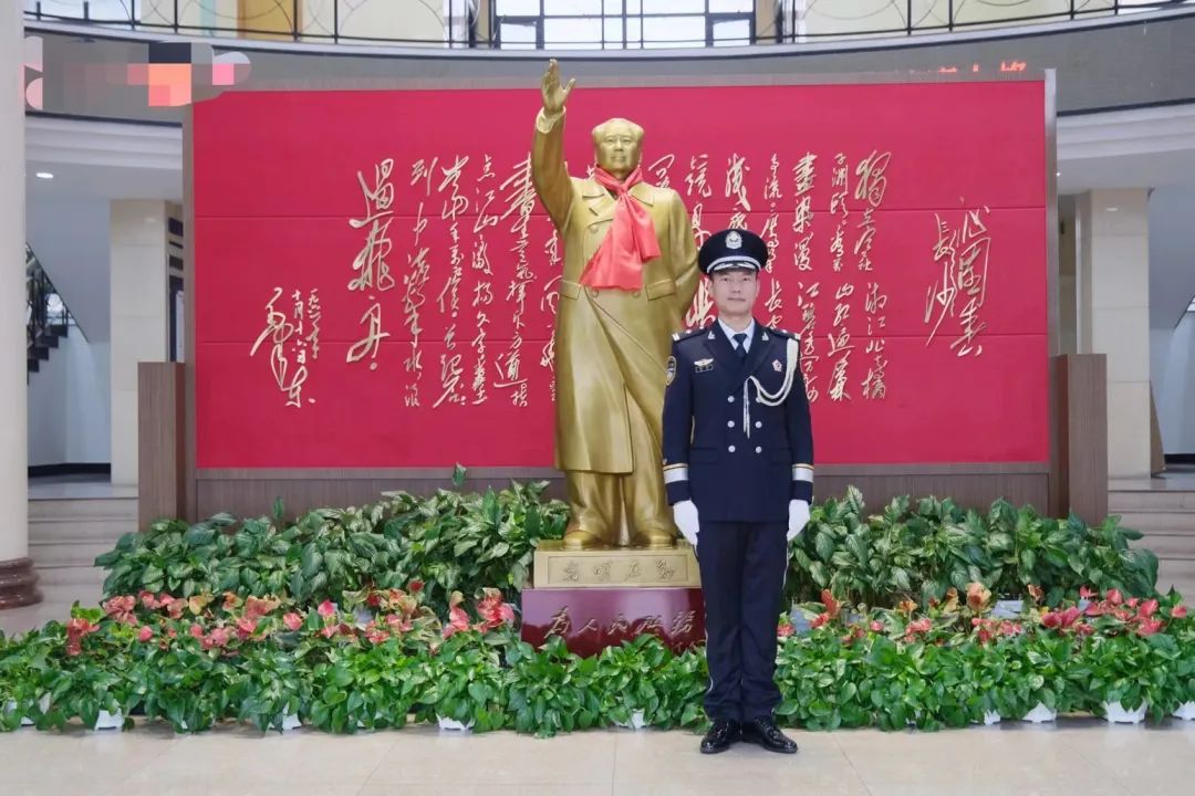 从“小白”到尖兵，是他！