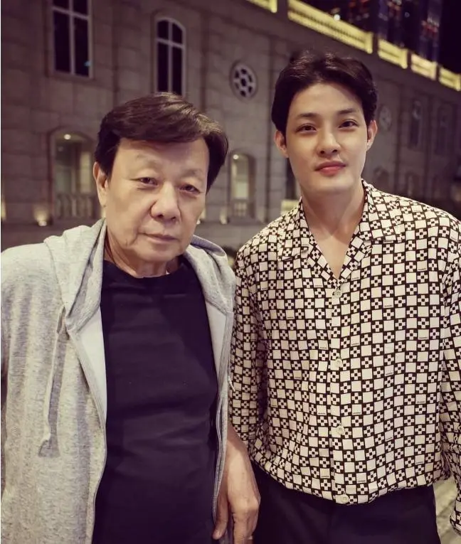 演员寇世勋：将情人带回家与原配共同生活多年，今68岁现状如何？