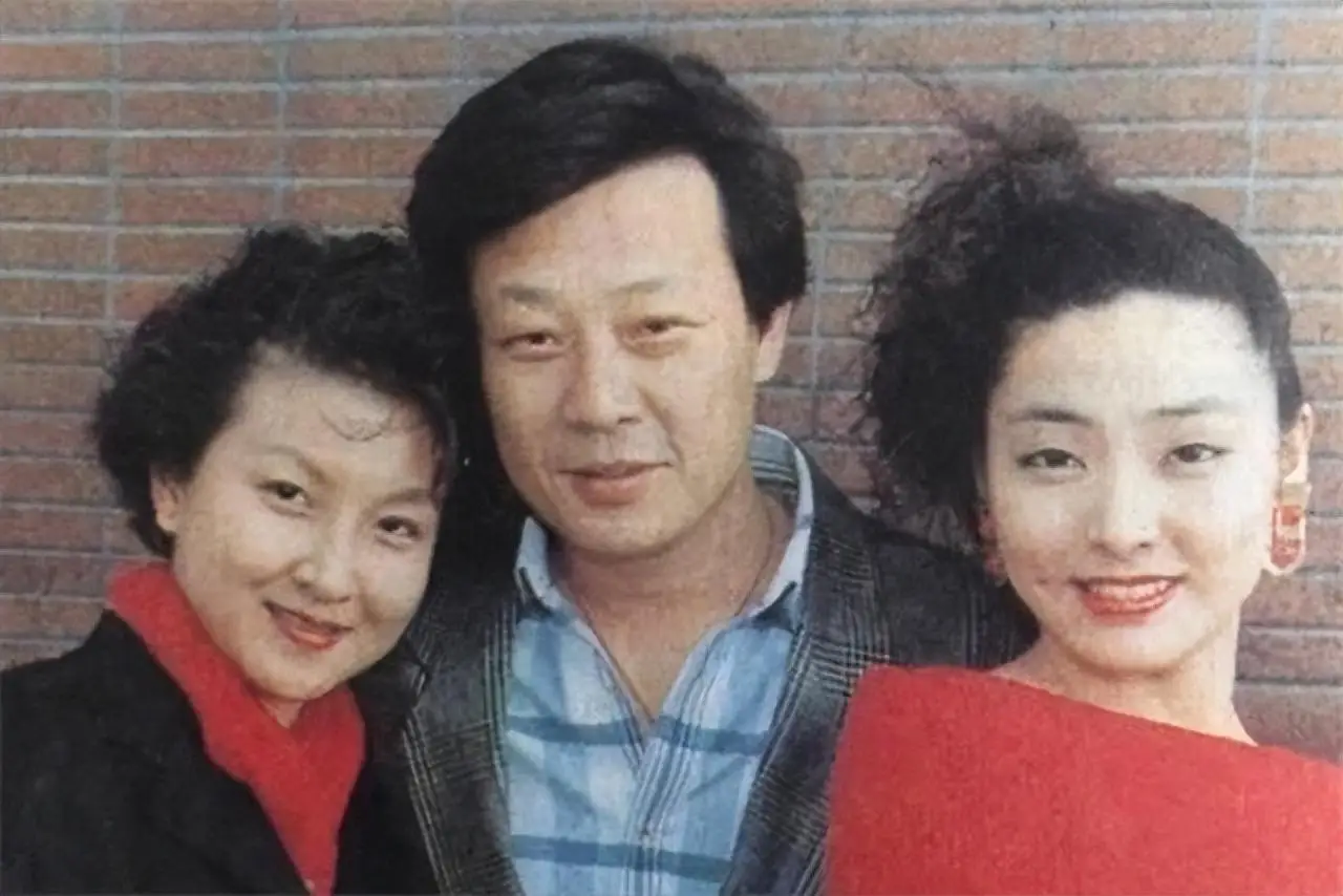 演员寇世勋：将情人带回家与原配共同生活多年，今68岁现状如何？