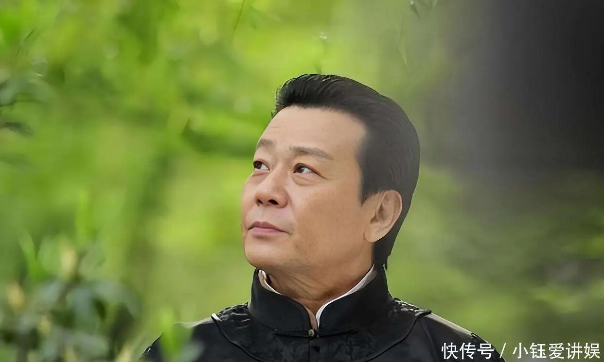 七十一岁的寇世勋，晚年与原配共度，二房携子远赴海外现状如何