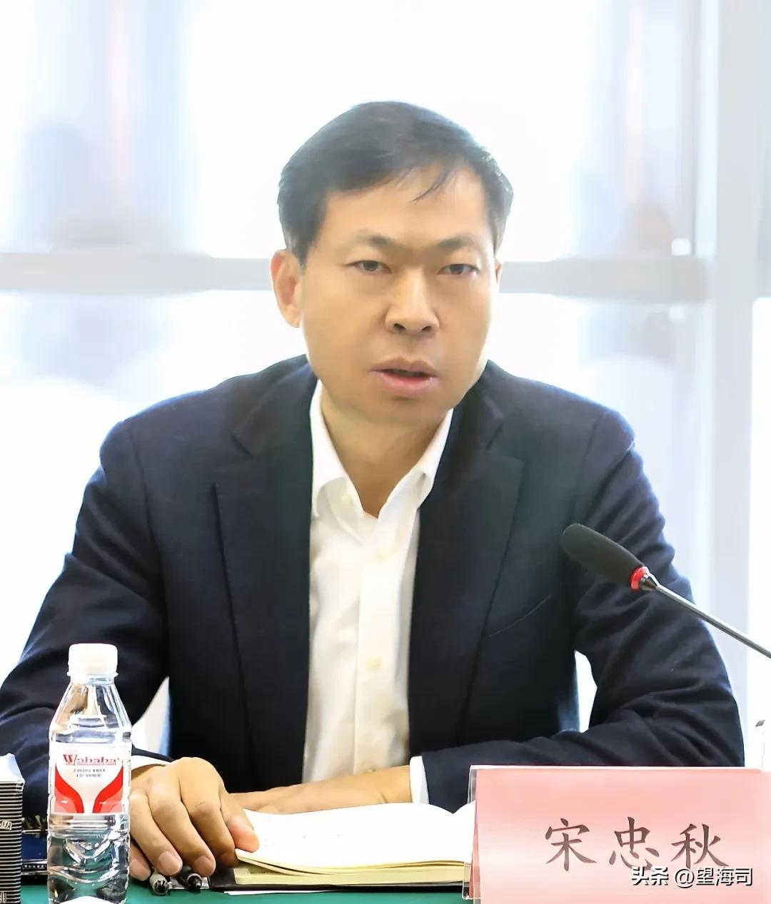 宋忠秋带队深入明珠国际服装生态新城调研，共谋政校企合作新篇章