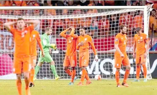 荷兰队的欧洲杯落选与世界杯季军魔咒