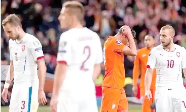 荷兰队的欧洲杯落选与世界杯季军魔咒