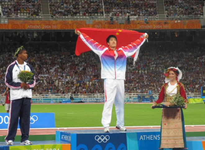 刘翔获36金却因伤退赛被骂，母亲曾说：若他不再优秀请大家原谅