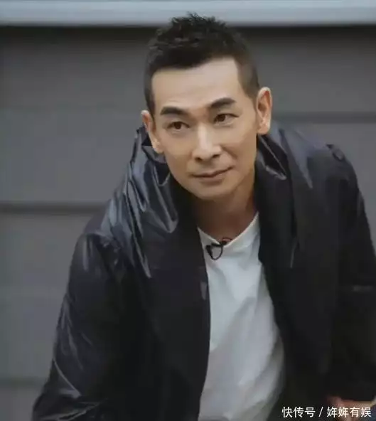 活在李连杰的阴影中,被甄子丹“欺负”的赵文卓,王晶说的并不假