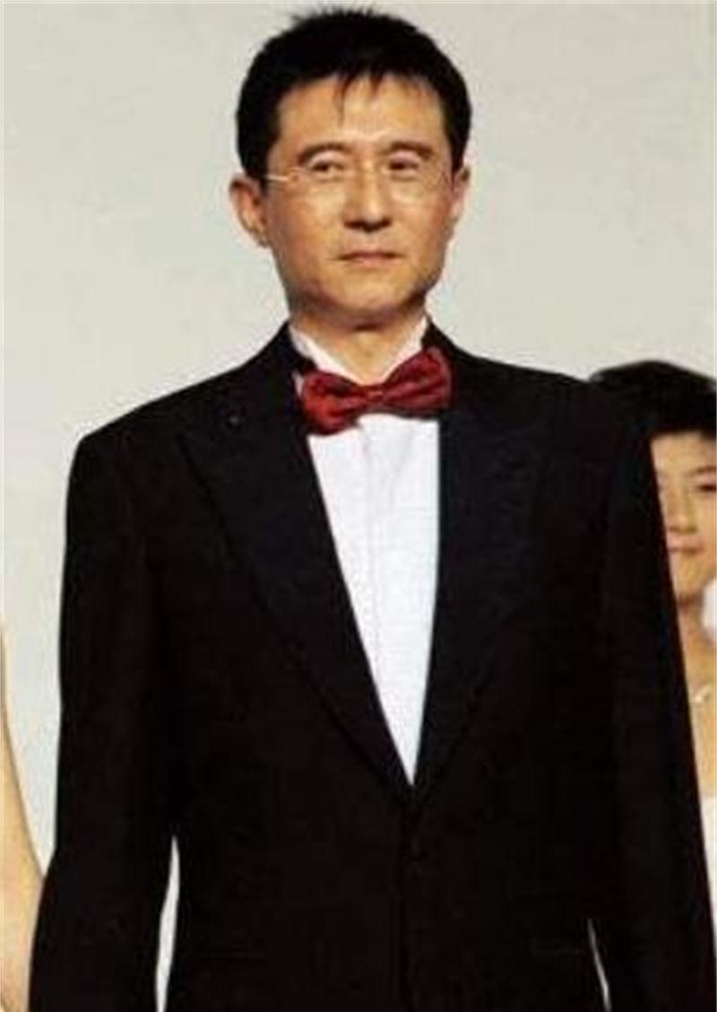 “大魔王”张怡宁：退役后嫁大20岁富商，不介意老公曾宠袁立12年