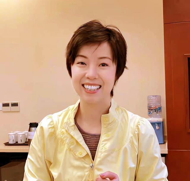 “大魔王”张怡宁：退役后嫁大20岁富商，不介意老公曾宠袁立12年