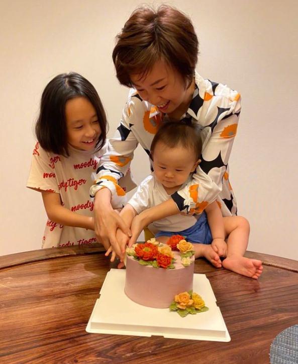 “大魔王”张怡宁：退役后嫁大20岁富商，不介意老公曾宠袁立12年