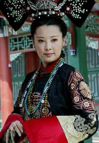 “大魔王”张怡宁：退役后嫁大20岁富商，不介意老公曾宠袁立12年