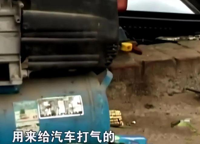 他被人用“高压泵”充气,肚子鼓成球,内脏受损,面部坏死