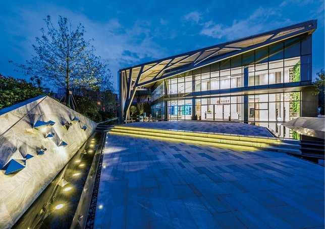 临港，为何成为上海最“火”的新城区