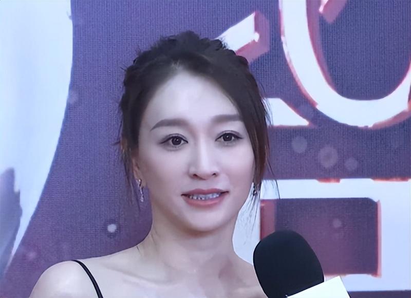 殷桃：半生悲欢，终究还是放下了