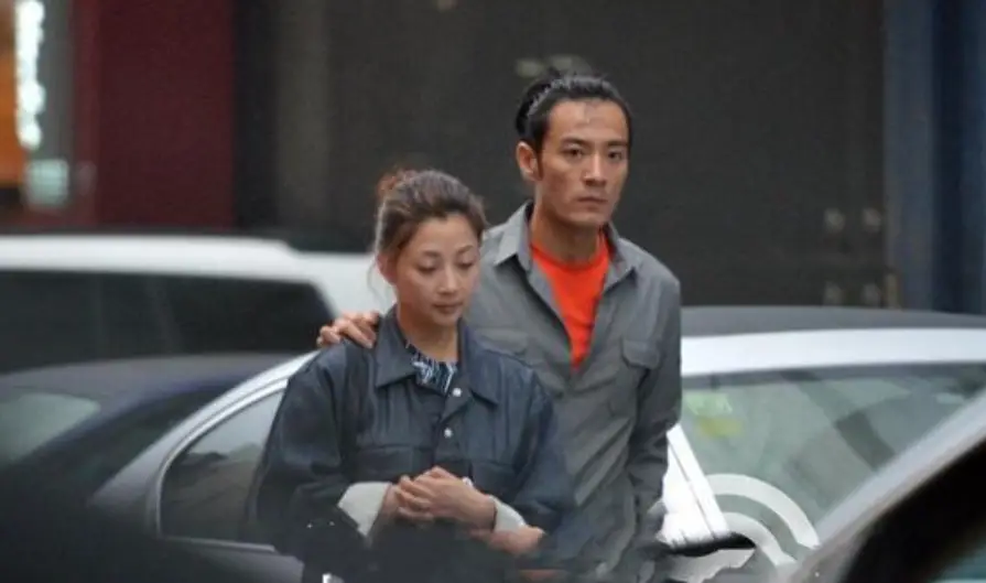 殷桃：半生悲欢，终究还是放下了