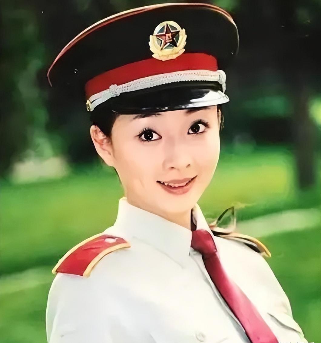 殷桃：四十多岁焕发第二春，曾迷倒六个男人，她的故事真不简单