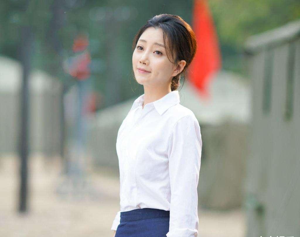 殷桃：四十多岁焕发第二春，曾迷倒六个男人，她的故事真不简单