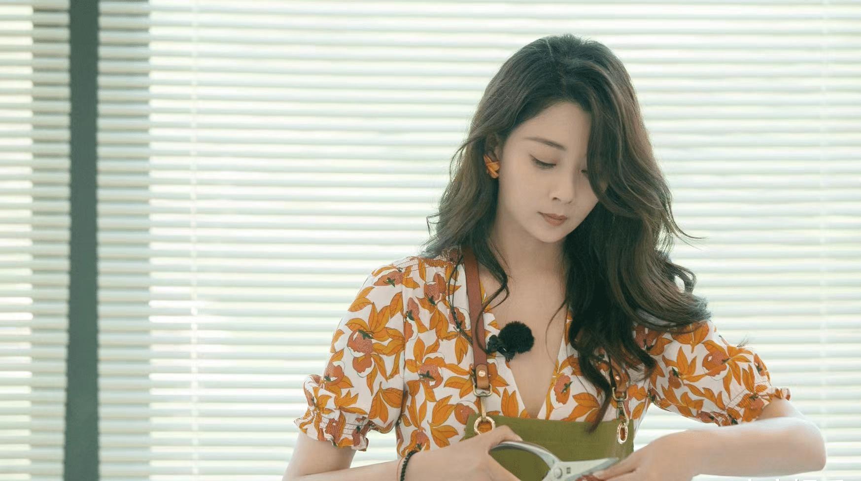 殷桃：四十多岁焕发第二春，曾迷倒六个男人，她的故事真不简单