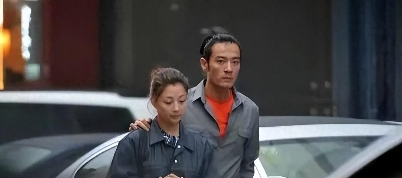 43岁殷桃新欢？入狱前夫，前任黑道老大，经历了好几个男人，真是厉害