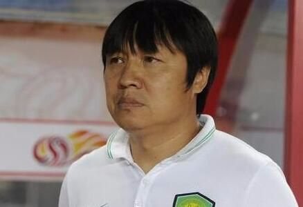 国安教练即将迎来重大调整!国安名宿下赛季强势助阵施密特!