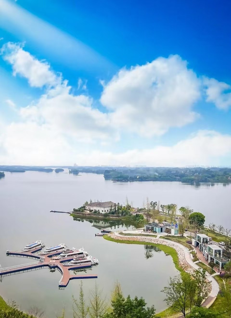 四川成都三岔湖