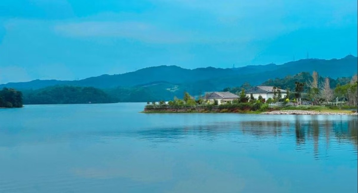 四川成都三岔湖