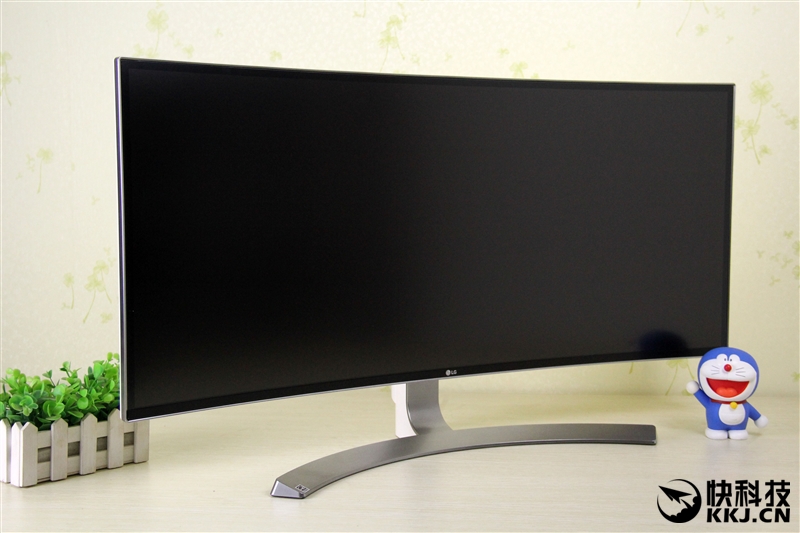 首发!LG 21:9曲面超宽屏显示器详测:震撼、惊艳