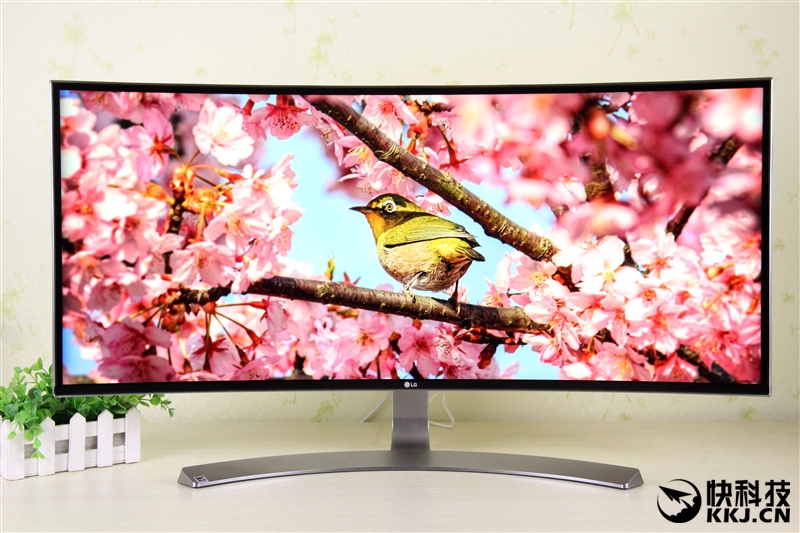 首发!LG 21:9曲面超宽屏显示器详测:震撼、惊艳