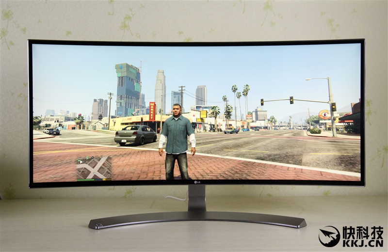 首发!LG 21:9曲面超宽屏显示器详测:震撼、惊艳