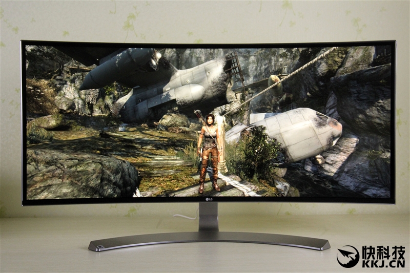 首发!LG 21:9曲面超宽屏显示器详测:震撼、惊艳