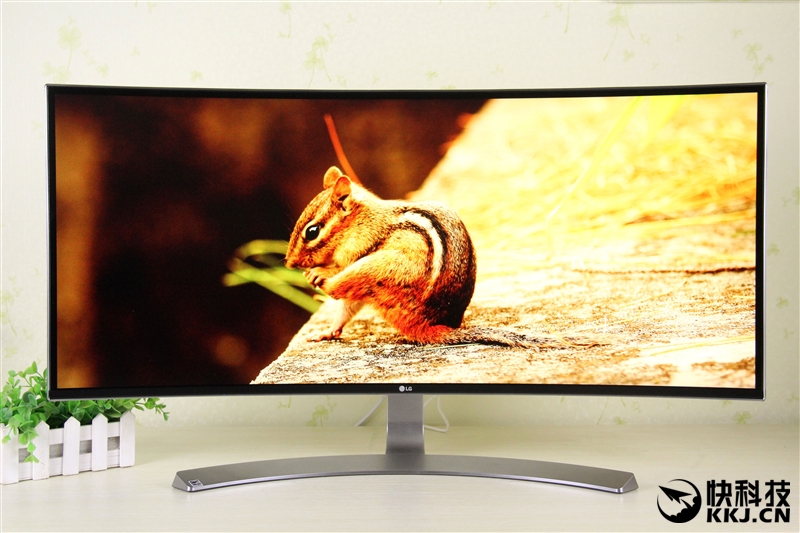 首发!LG 21:9曲面超宽屏显示器详测:震撼、惊艳