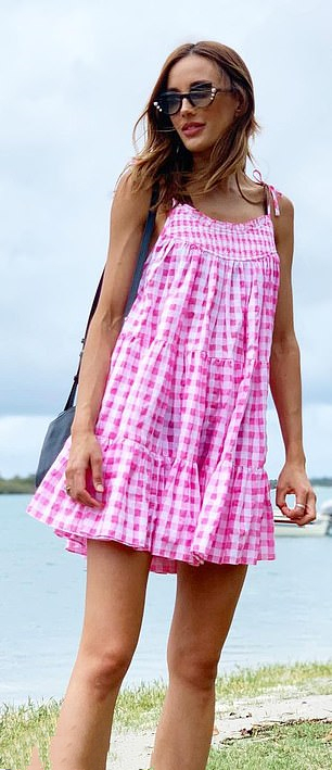 丽贝卡·贾德的时尚穿搭风格，每一件都是那么迷人，真的太美了